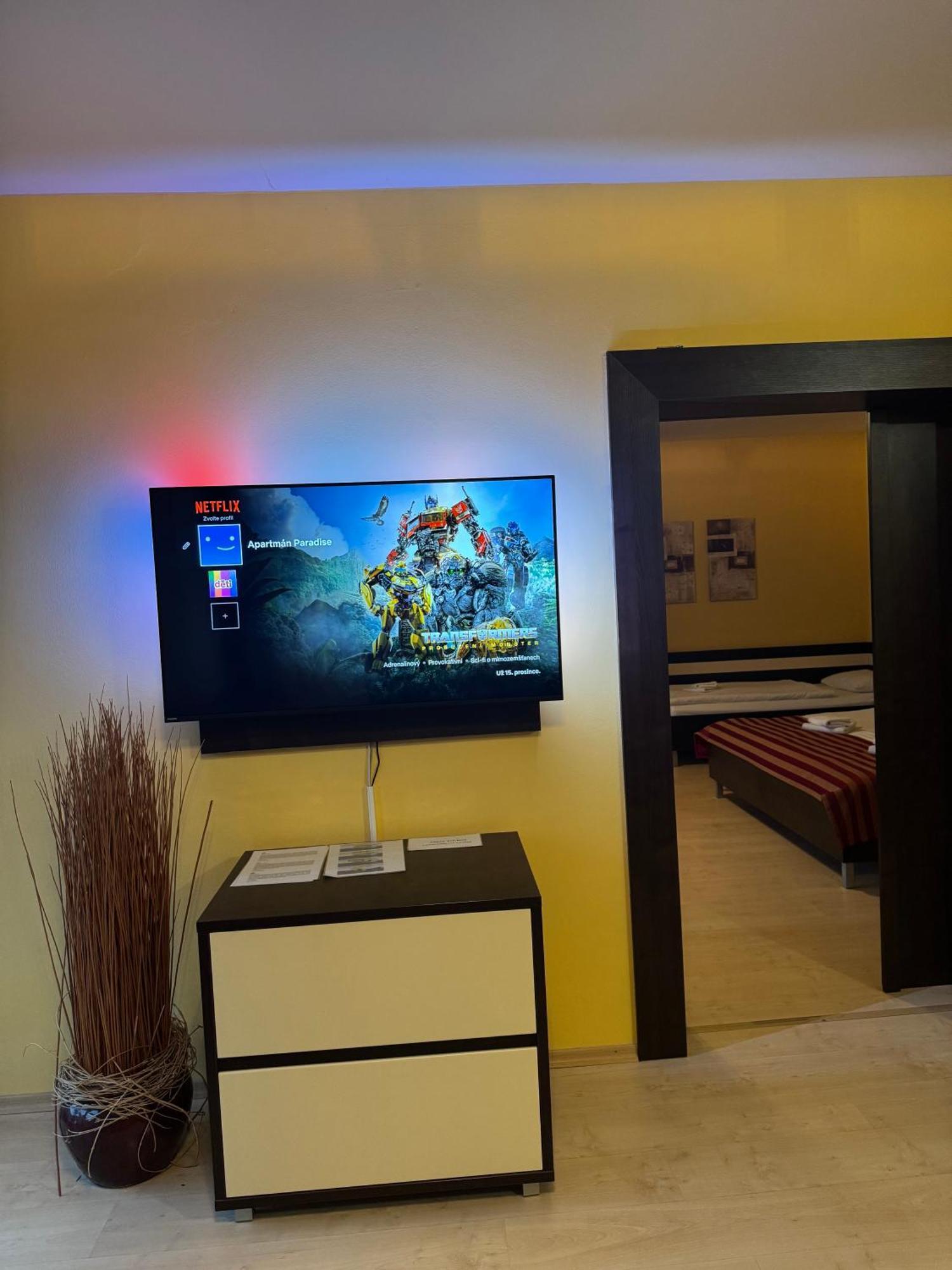 Apartman Paradise เบเชนยอวา ภายนอก รูปภาพ